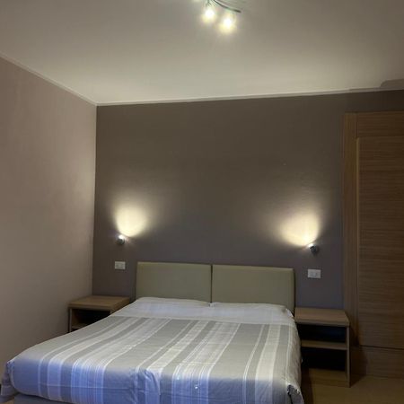 Casa Giardinetto Hotel สเตรซา ภายนอก รูปภาพ